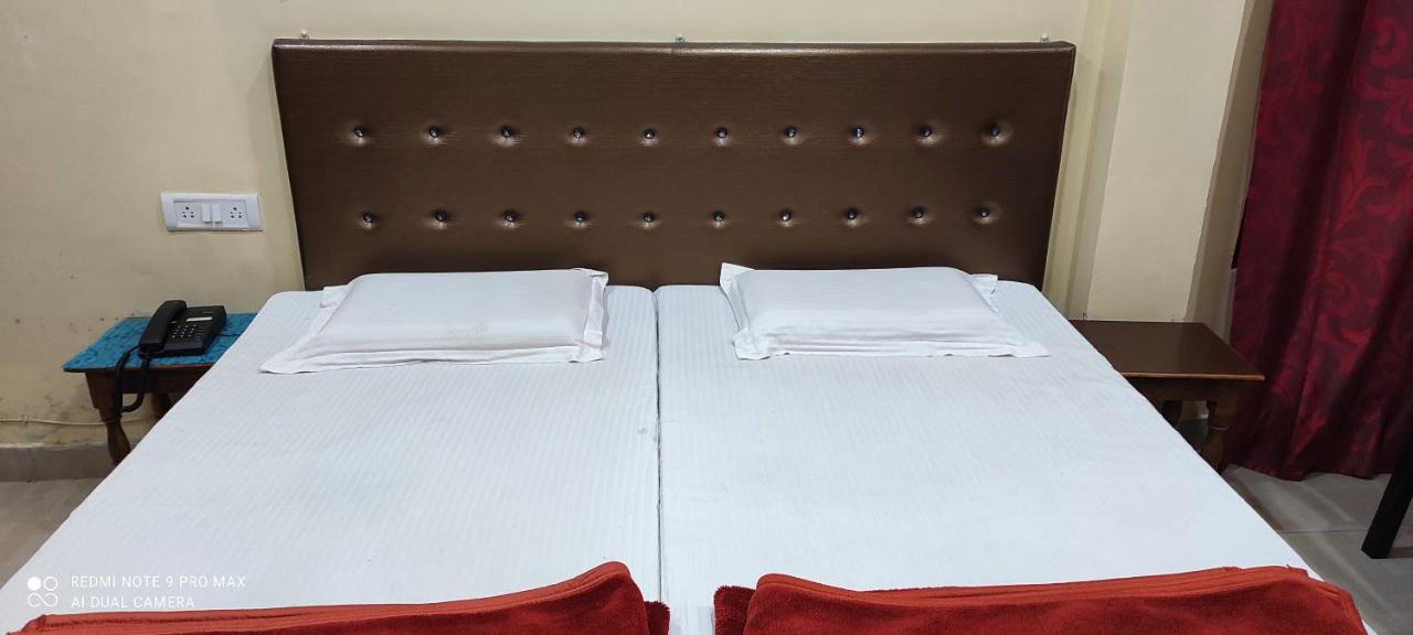 Hotel Avadh Balrāmpur Eksteriør billede