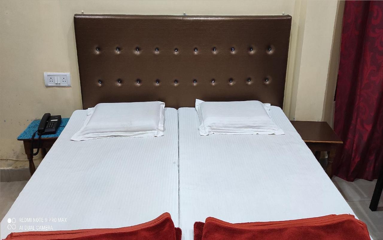 Hotel Avadh Balrāmpur Eksteriør billede